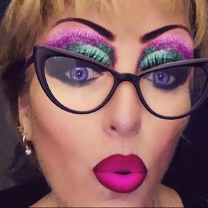 Meet your Posher, Jeanne